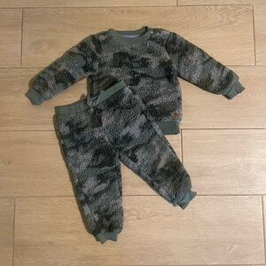 7 for all mankind-camo fleece set-18 months